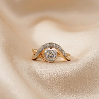 Arched Halo Solitaire Diamond Ring