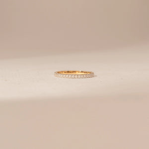 Continuous Round Pave Diamond Band Ring