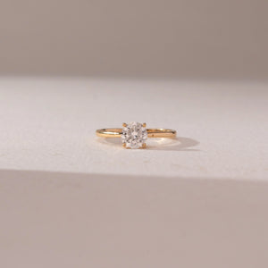 Sleek Round Shine diamond Ring