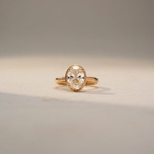 Premium Oval Halo Sparkle Ring