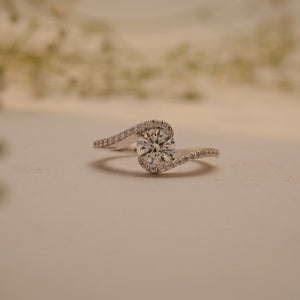 Twilight Embrace Diamond Vow Ring