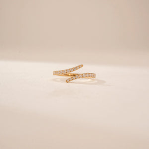 Twisted Curve Pavé Diamond Ring