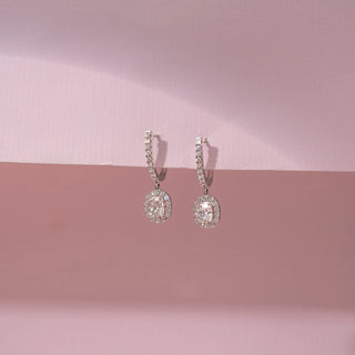 Vertical Oval Glow Diamond Earring