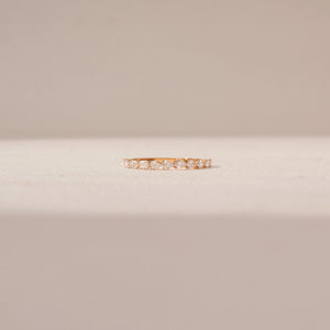 Dainty Scallop Diamond Band Ring