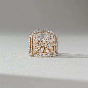 Elegant Lattice Statement Diamond Ring