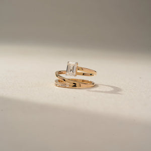 Majestic Solitaire Wrap Beauty Ring
