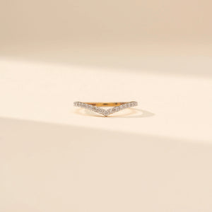 Sleek Wave Pave Diamond Ring