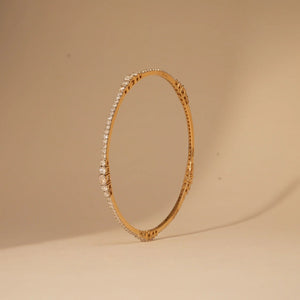 Elegant Line Diamond Center Bangle