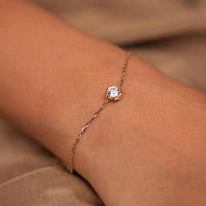 Delicate Solitaire Chain Bracelet