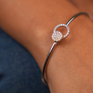 Sleek Circle Accent Diamond Bracelet