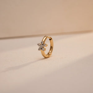 Classic Flower Diamond Nose Pin