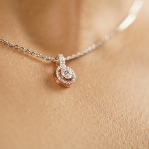Single Solitaire Diamond Halo Pendant