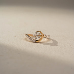 Elegant Diamond Floral Twist Ring