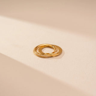 Top view of Graceful Interlocking Diamond Band Ring in 14KT Yellow Gold, featuring round brilliant lab-grown diamonds.