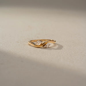 Delicate Bypass Diamond Fashion Ring