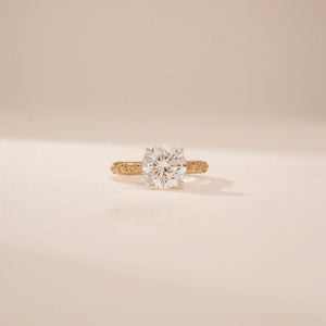 Elegant Vine Shoulder Diamond Ring