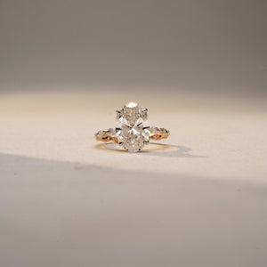 Modern Crystal Shine Accent Ring