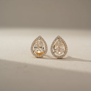 Luxury Pear Shape Stud Earring