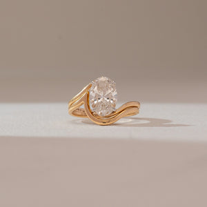Delicate Wave Curve Diamond Ring