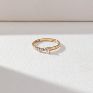 Round Leaf Cluster Diamond Ring