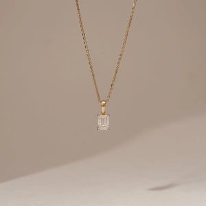 Minimal Emerald Cut Diamond Pendant