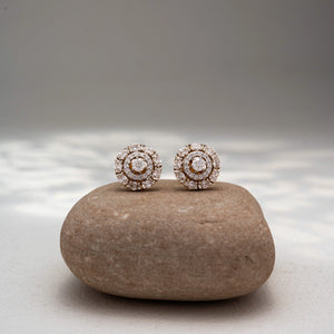 Sparkling Round Pavé Stud Earring