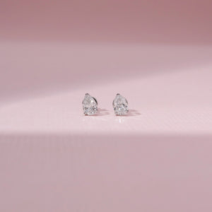 Elegant Pear Solitaire Diamond Earring
