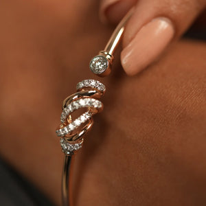 Clustered Swirl Diamond Bracelet