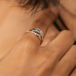 Dazzling Loop Diamond Ring