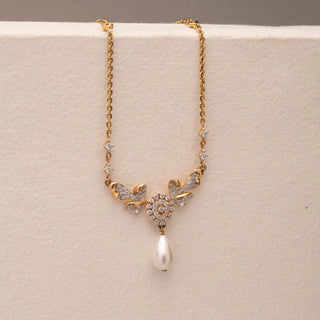 Floral Grace Diamond Pearl Necklace