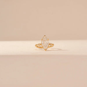Brilliant Marquise Centre Diamond Ring