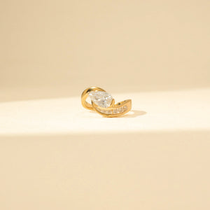 Elegant Pear Curve Diamond Ring