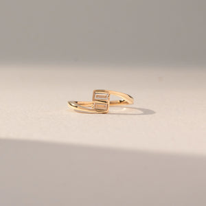 Classic Baguette Bar Diamond Ring