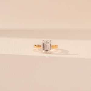 Contemporary Emerald Sparkle Diamond Ring
