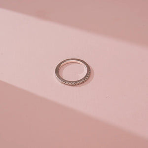 Minimal Glow Diamond Band Ring