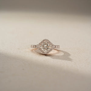 Romantic Halo Wedding Gold Ring