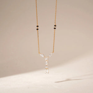 Elegant Vertical Drop Diamond Mangalsutra