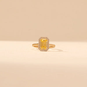 Majestic Yellow Emerald Diamond Ring
