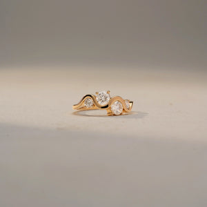Golden Flow Solitaire Charm Ring