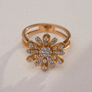 Golden Daisy Diamond Floral Ring