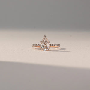 Pear Drop Shine Diamond Ring