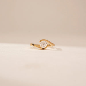 Round Curved Bezel Diamond Ring