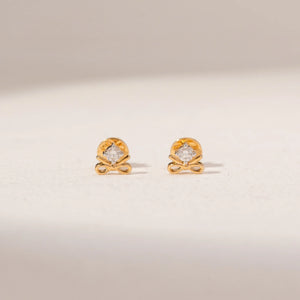Graceful Bow Charm Diamond Earring