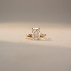 Soft Glamour Radiant Shine Ring